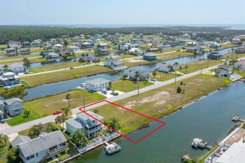 Terreno en venta en Hernando Beach, Florida № 247743 - foto 4