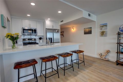 Condo in New Smyrna Beach, Florida, 1 bedroom  № 1553474 - photo 14