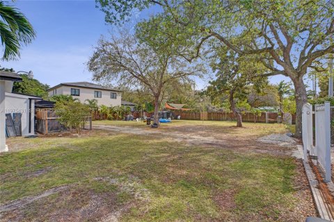 Купить земельный участок в Майами, Флорида № 2041958 - фото 29