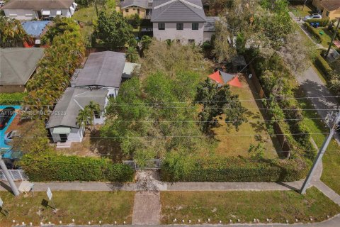 Купить земельный участок в Майами, Флорида № 2041958 - фото 14