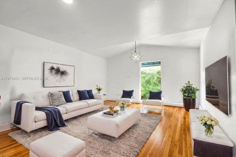 Купить земельный участок в Майами, Флорида № 2041958 - фото 12