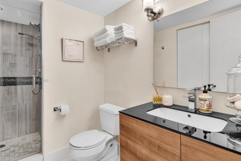 Condominio en venta en Hallandale Beach, Florida, 1 dormitorio, 120.77 m2 № 1710330 - foto 29