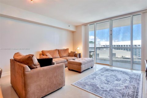 Condominio en venta en Hallandale Beach, Florida, 1 dormitorio, 78.41 m2 № 2076987 - foto 7