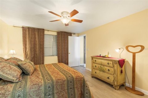 Villa ou maison à vendre à Holiday, Floride: 2 chambres, 123.93 m2 № 2113598 - photo 18