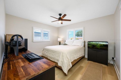 House in South Pasadena, Florida 2 bedrooms, 121.52 sq.m. № 2399237 - photo 29