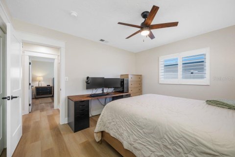 House in South Pasadena, Florida 2 bedrooms, 121.52 sq.m. № 2399237 - photo 30