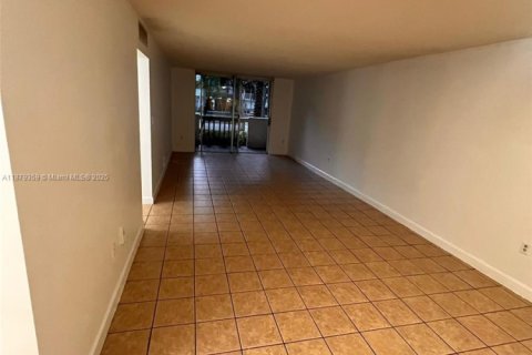 Copropriété à louer à North Miami, Floride: 2 chambres, 95.04 m2 № 1896275 - photo 5