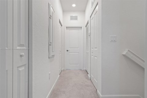 Townhouse in Homestead, Florida 3 bedrooms, 123.37 sq.m. № 1959882 - photo 17