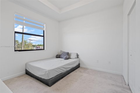 Townhouse in Homestead, Florida 3 bedrooms, 123.37 sq.m. № 1959882 - photo 20