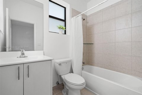 Townhouse in Homestead, Florida 3 bedrooms, 123.37 sq.m. № 1959882 - photo 26