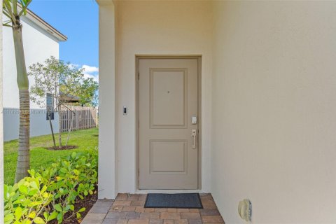 Townhouse in Homestead, Florida 3 bedrooms, 123.37 sq.m. № 1959882 - photo 2