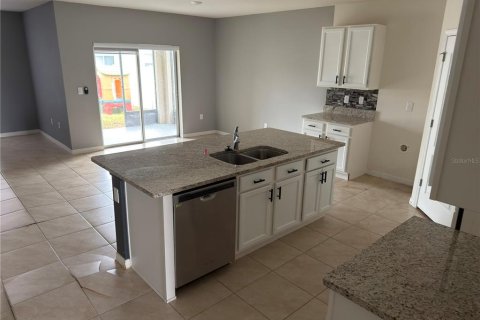 Casa en venta en Winter Haven, Florida, 4 dormitorios, 169.83 m2 № 2236840 - foto 5