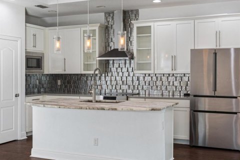 Casa en venta en Sarasota, Florida, 3 dormitorios, 192.31 m2 № 2109134 - foto 9