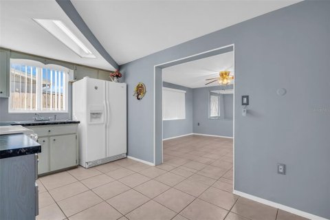 Купить виллу или дом в Холидэй, Флорида 7 комнат, 138.42м2, № 1778269 - фото 26