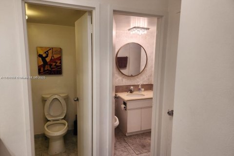 Купить кондоминиум в Майами-Бич, Флорида 2 спальни, 99.41м2, № 2022296 - фото 21