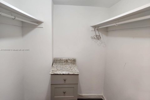 Купить кондоминиум в Майами-Бич, Флорида 2 спальни, 99.41м2, № 2022296 - фото 20