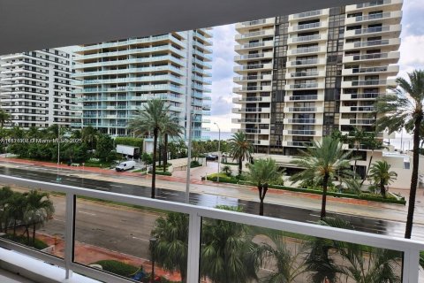 Купить кондоминиум в Майами-Бич, Флорида 2 спальни, 99.41м2, № 2022296 - фото 28