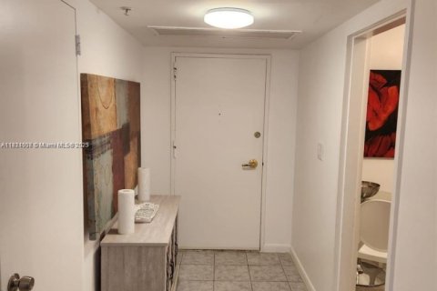 Купить кондоминиум в Майами-Бич, Флорида 2 спальни, 99.41м2, № 2022296 - фото 13