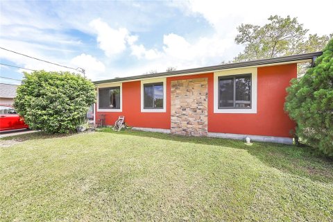 Villa ou maison à vendre à Kissimmee, Floride: 4 chambres, 114.83 m2 № 2415291 - photo 21