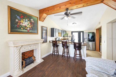 Villa ou maison à vendre à Kissimmee, Floride: 4 chambres, 114.83 m2 № 2415291 - photo 3