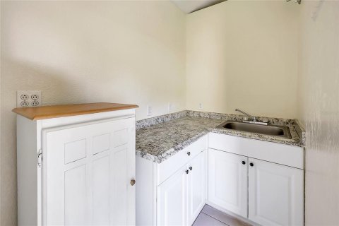 Villa ou maison à vendre à Kissimmee, Floride: 4 chambres, 114.83 m2 № 2415291 - photo 17