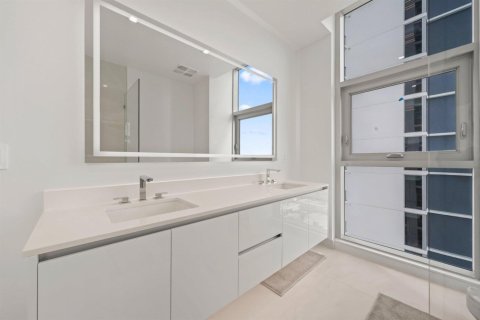 Condo in Lake Park, Florida, 1 bedroom  № 2261350 - photo 12