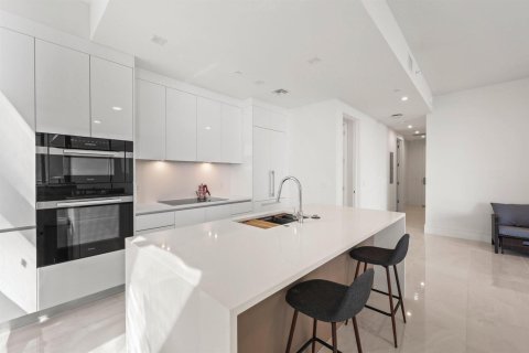 Condo in Lake Park, Florida, 1 bedroom  № 2261350 - photo 5