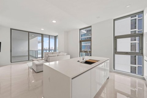 Condo in Lake Park, Florida, 1 bedroom  № 2261350 - photo 2