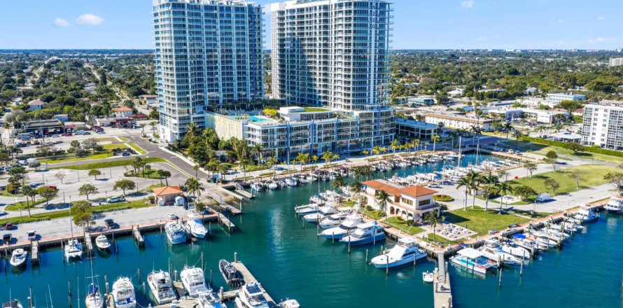 Condo in Lake Park, Florida, 1 bedroom  № 2261350