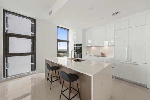 Condo in Lake Park, Florida, 1 bedroom  № 2261350 - photo 6