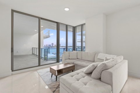 Condo in Lake Park, Florida, 1 bedroom  № 2261350 - photo 9