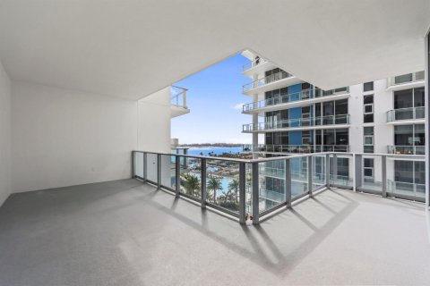 Condo in Lake Park, Florida, 1 bedroom  № 2261350 - photo 18
