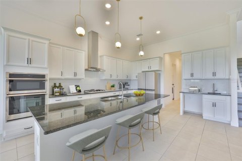 House in Apollo Beach, Florida 4 bedrooms, 283.54 sq.m. № 1807001 - photo 5