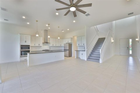 House in Apollo Beach, Florida 4 bedrooms, 283.54 sq.m. № 1807001 - photo 15