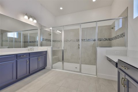 House in Apollo Beach, Florida 4 bedrooms, 283.54 sq.m. № 1807001 - photo 21