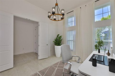 House in Apollo Beach, Florida 4 bedrooms, 283.54 sq.m. № 1807001 - photo 16
