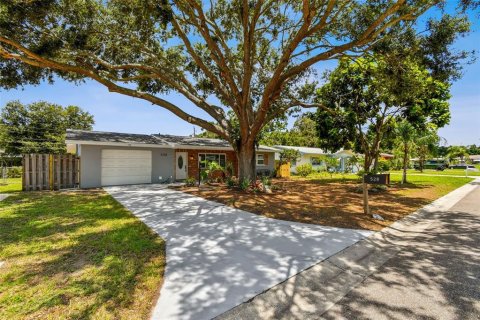 Casa en venta en Dunedin, Florida, 3 dormitorios, 149.67 m2 № 1807326 - foto 2