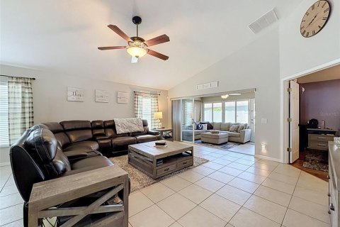 Villa ou maison à vendre à New Port Richey, Floride: 3 chambres, 155.61 m2 № 2296152 - photo 10