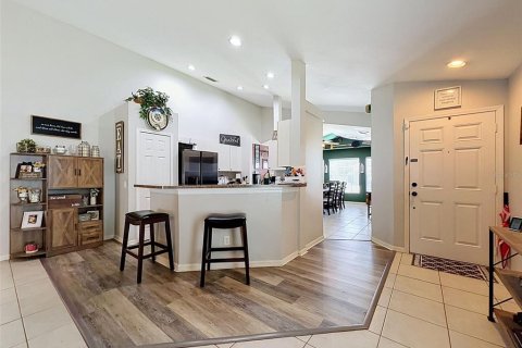Villa ou maison à vendre à New Port Richey, Floride: 3 chambres, 155.61 m2 № 2296152 - photo 6