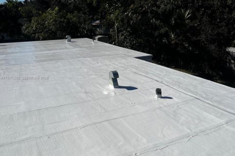 Casa en venta en South Miami, Florida, 3 dormitorios, 126.25 m2 № 1996644 - foto 24