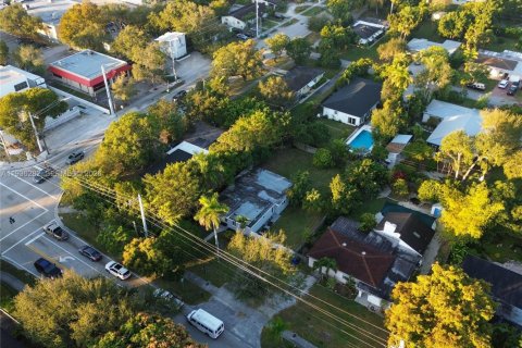 Villa ou maison à vendre à South Miami, Floride: 3 chambres, 126.25 m2 № 1996644 - photo 8