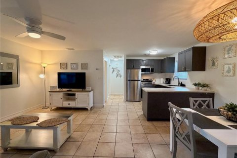 Casa en venta en Salt Springs, Florida, 2 dormitorios, 62.43 m2 № 2214390 - foto 9