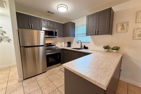 Casa en venta en Salt Springs, Florida, 2 dormitorios, 62.43 m2 № 2214390 - foto 20