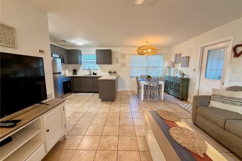 Casa en venta en Salt Springs, Florida, 2 dormitorios, 62.43 m2 № 2214390 - foto 17