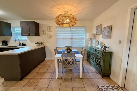 Casa en venta en Salt Springs, Florida, 2 dormitorios, 62.43 m2 № 2214390 - foto 19