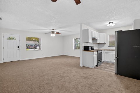 Villa ou maison à vendre à Seminole, Floride: 3 chambres, 98.1 m2 № 2405079 - photo 6