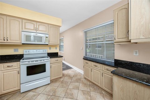 Casa en venta en Saint Petersburg, Florida, 2 dormitorios, 118.64 m2 № 2312571 - foto 7