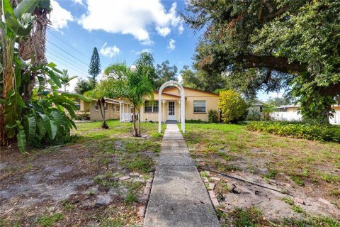 Casa en venta en Saint Petersburg, Florida, 2 dormitorios, 118.64 m2 № 2312571 - foto 3
