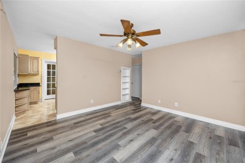 Casa en venta en Saint Petersburg, Florida, 2 dormitorios, 118.64 m2 № 2312571 - foto 6