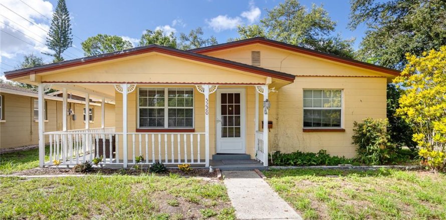 Casa en Saint Petersburg, Florida 2 dormitorios, 118.64 m2 № 2312571
